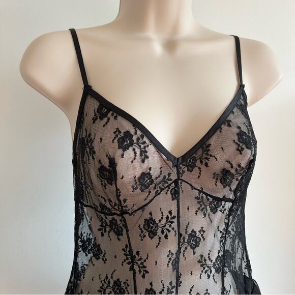 Victoria’s Secret Sheer Top Size S Black Floral Lace V Neck - Picture 2 of 9